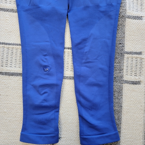🌞Lululemon Zone In Crop Seamless Leggings Sapphire Blue - Picture 12 of 14